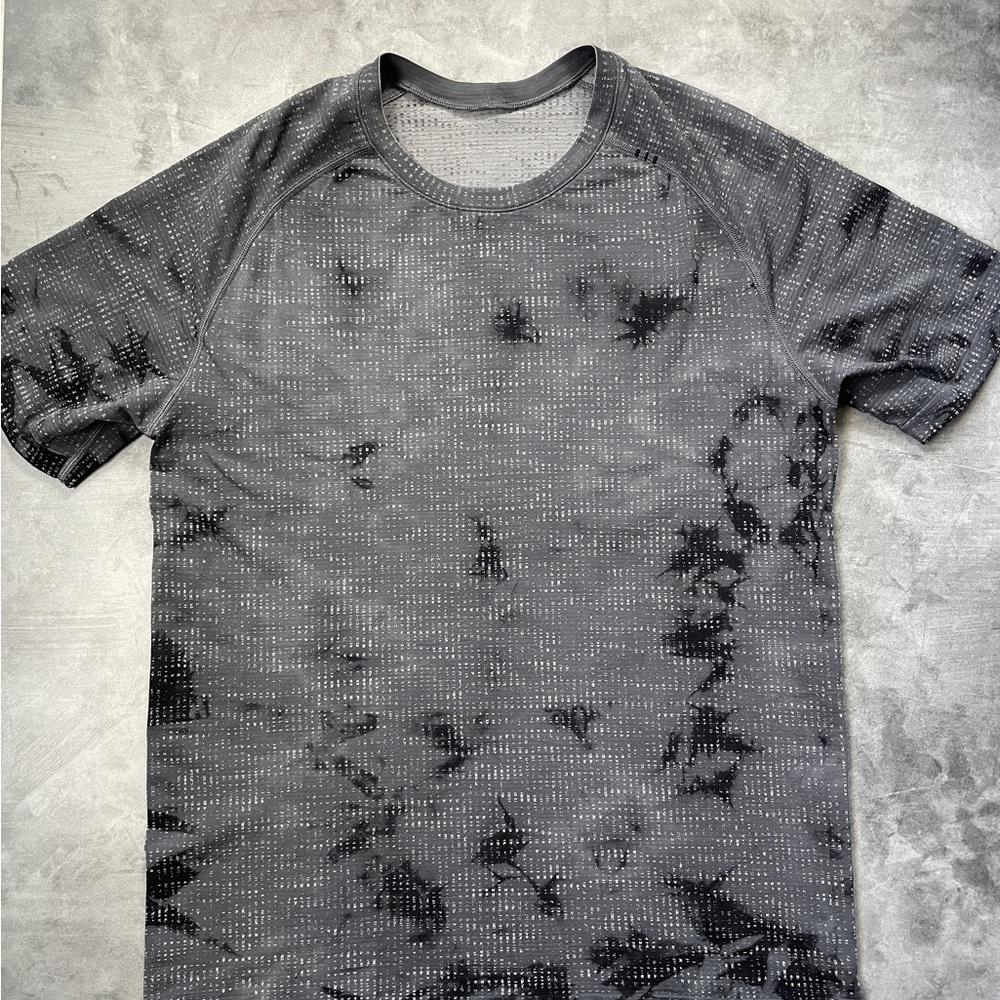 Lululemon Metal Vent Tech Short Sleeve 2.0